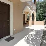 Ektora\'S House